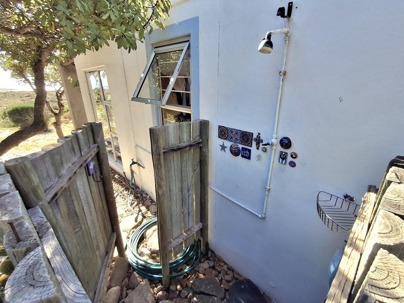 2 Bedroom Property for Sale in Hannasbaai Western Cape